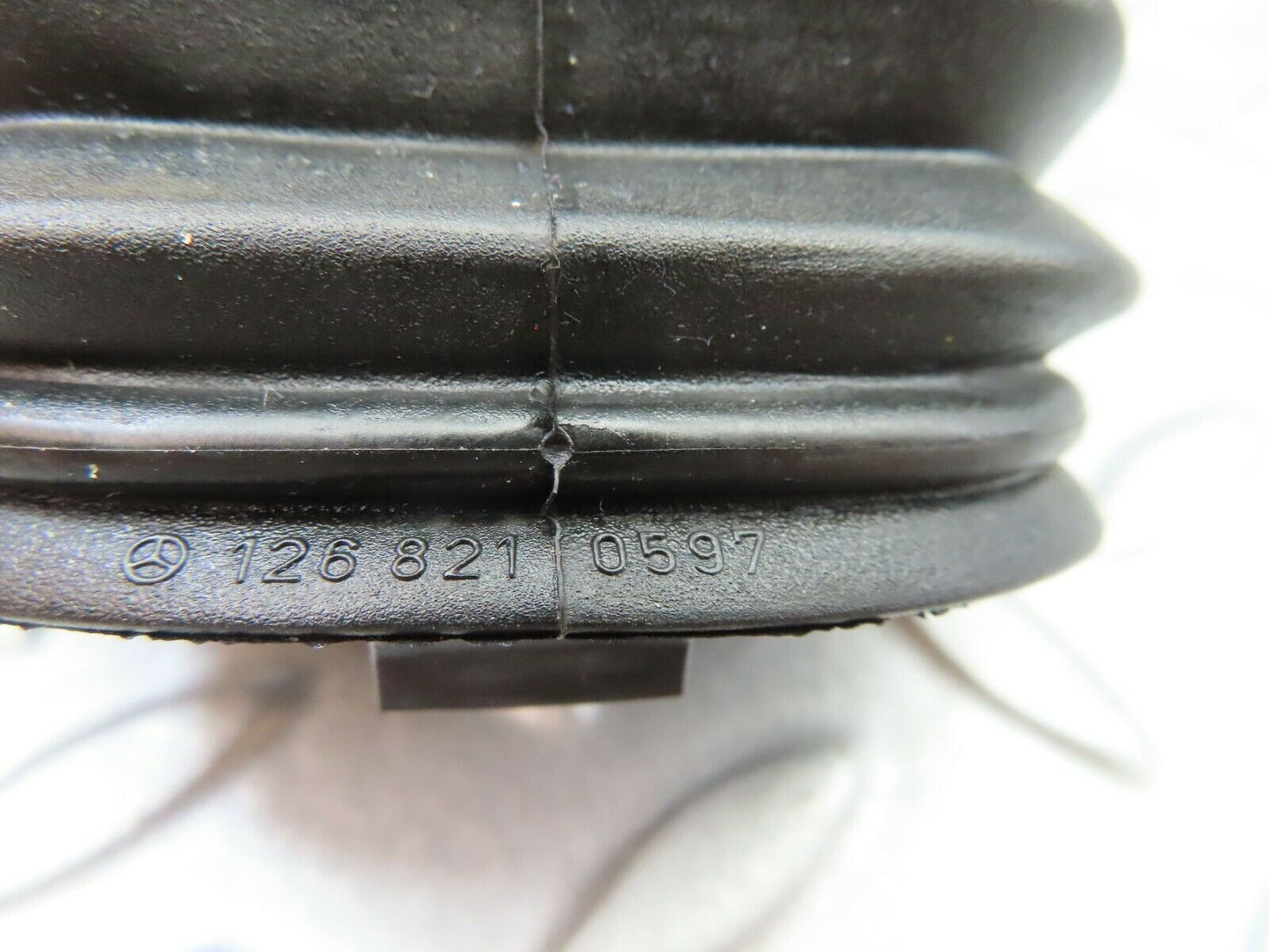 6058 Mercedes-Benz W126 380SE Rear Door Wire Protector Rubber 1268210597