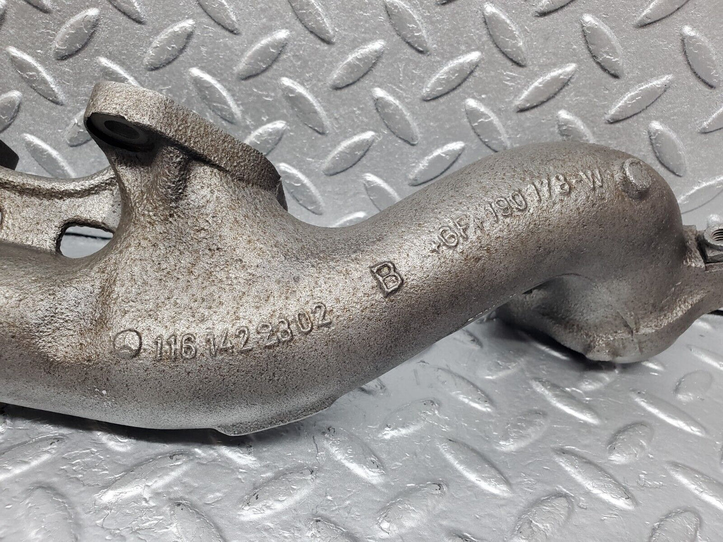45919 Mercedes-Benz W126 420SE Exhaust Manifold Left 1161422302