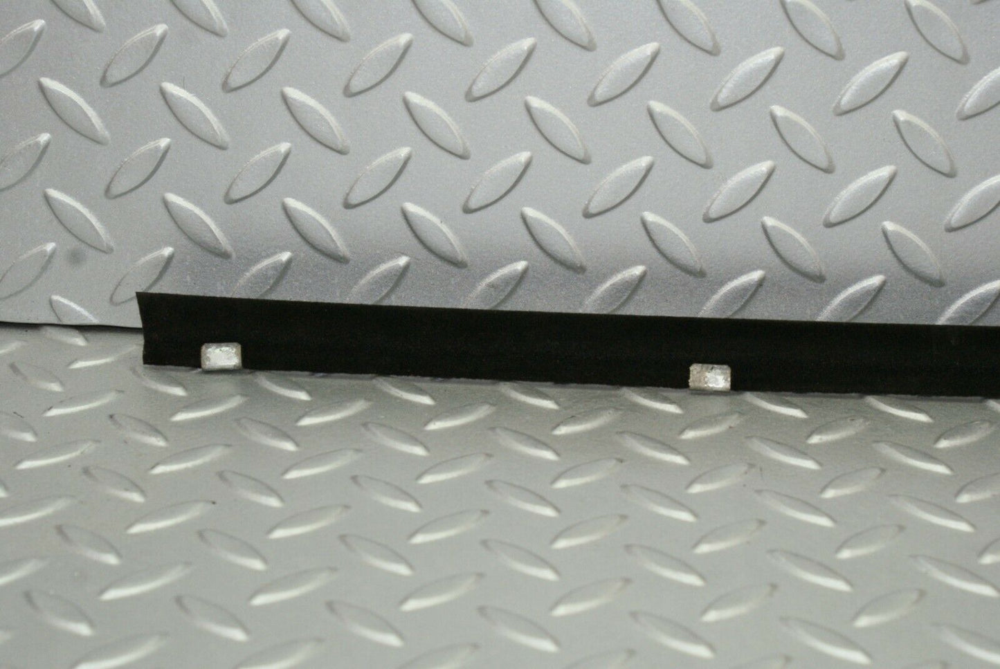 2649 Mercedes-Benz W116 350SE Glass Seal Trim Rubber Rear Left