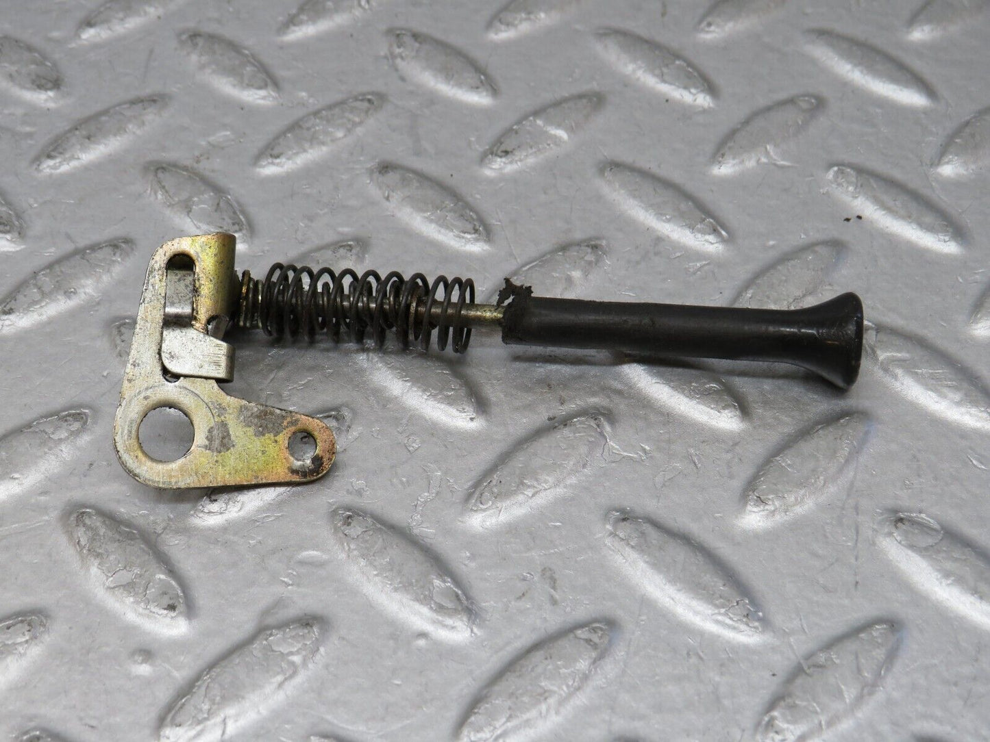 35748 Mercedes-Benz W108 Rear Right Door Lock Knob