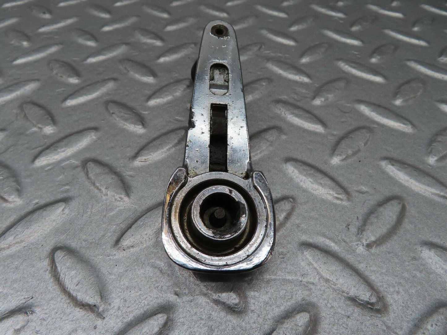 12764 Mercedes-Benz W111 220SE Window Lifter Crank Handle