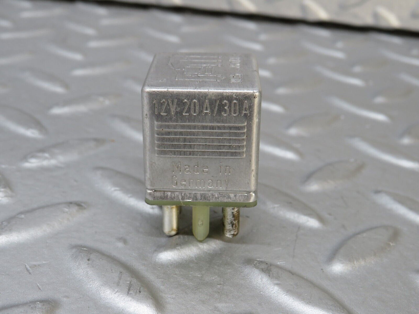36906 Mercedes-Benz C126 420SEC Coupe Multi Purpose Relay 0015420219