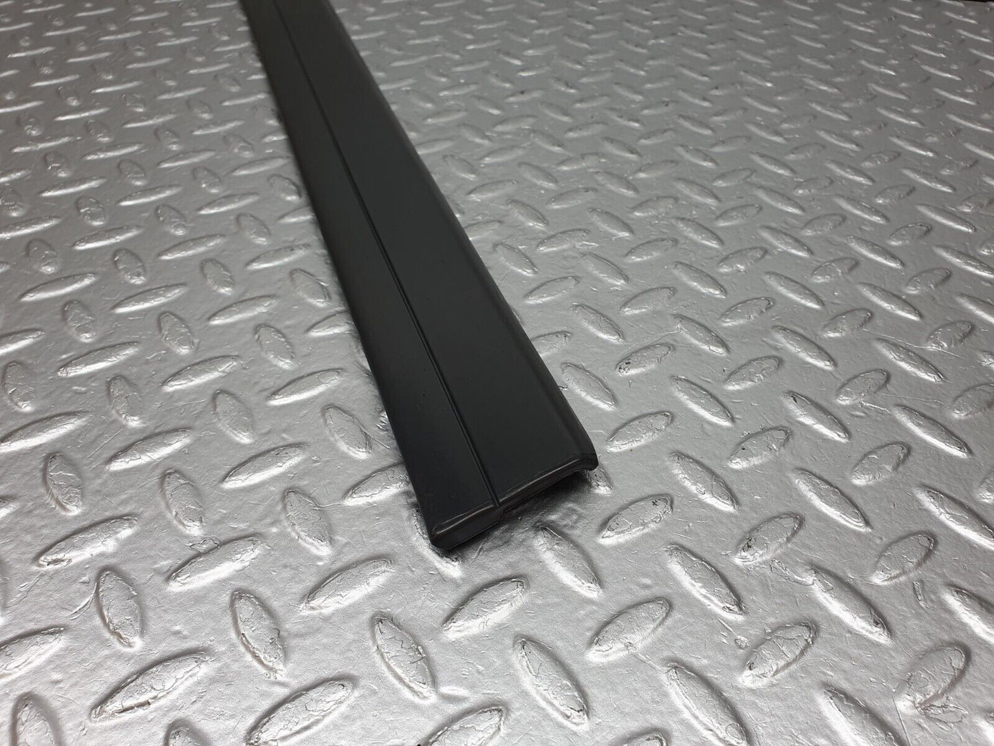41422 Mercedes-Benz W124 200E Rear Left Door Lower Moulding Trim