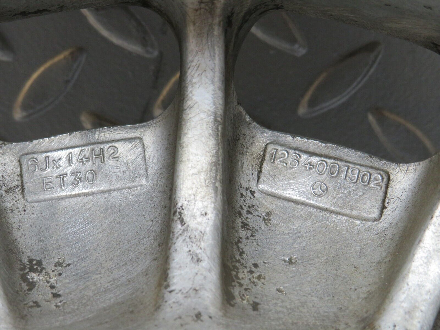 27480 Mercedes-Benz W123 Alloy Wheel Set Mexican Hat 6Jx14H2 ET30 1264001902