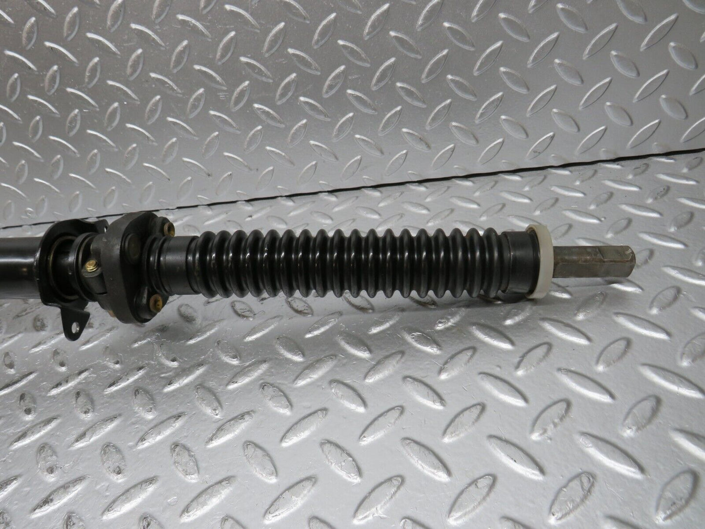 32034 Mercedes-Benz W123 230E Steering Column