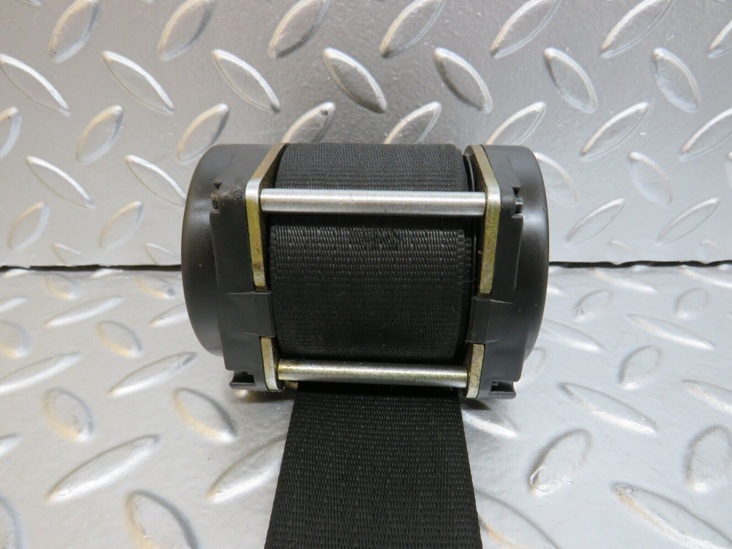 28163 Mercedes-Benz W123 280E Rear Seat Belt Set With Buckles 1238607885