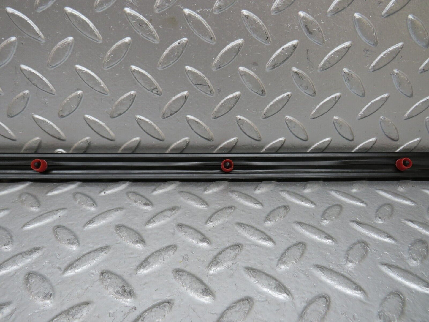 27893 Mercedes-Benz W123 280E Rear Left Door Centre Moulding Trim