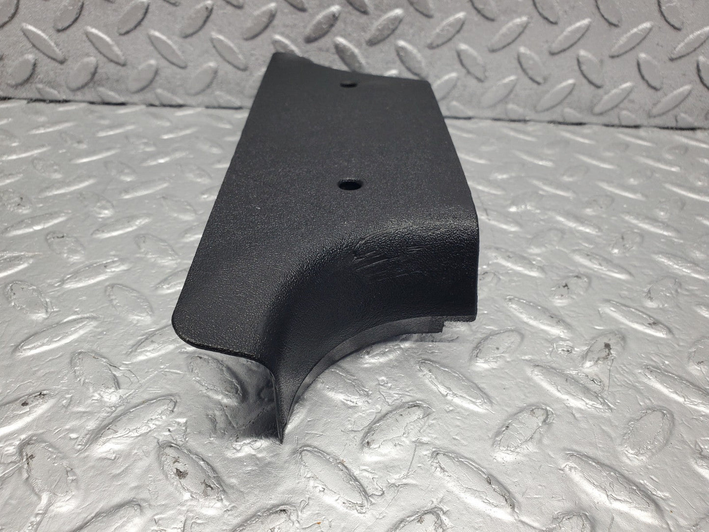 W201 Baby Benz b pillar bottom cover right used OEM