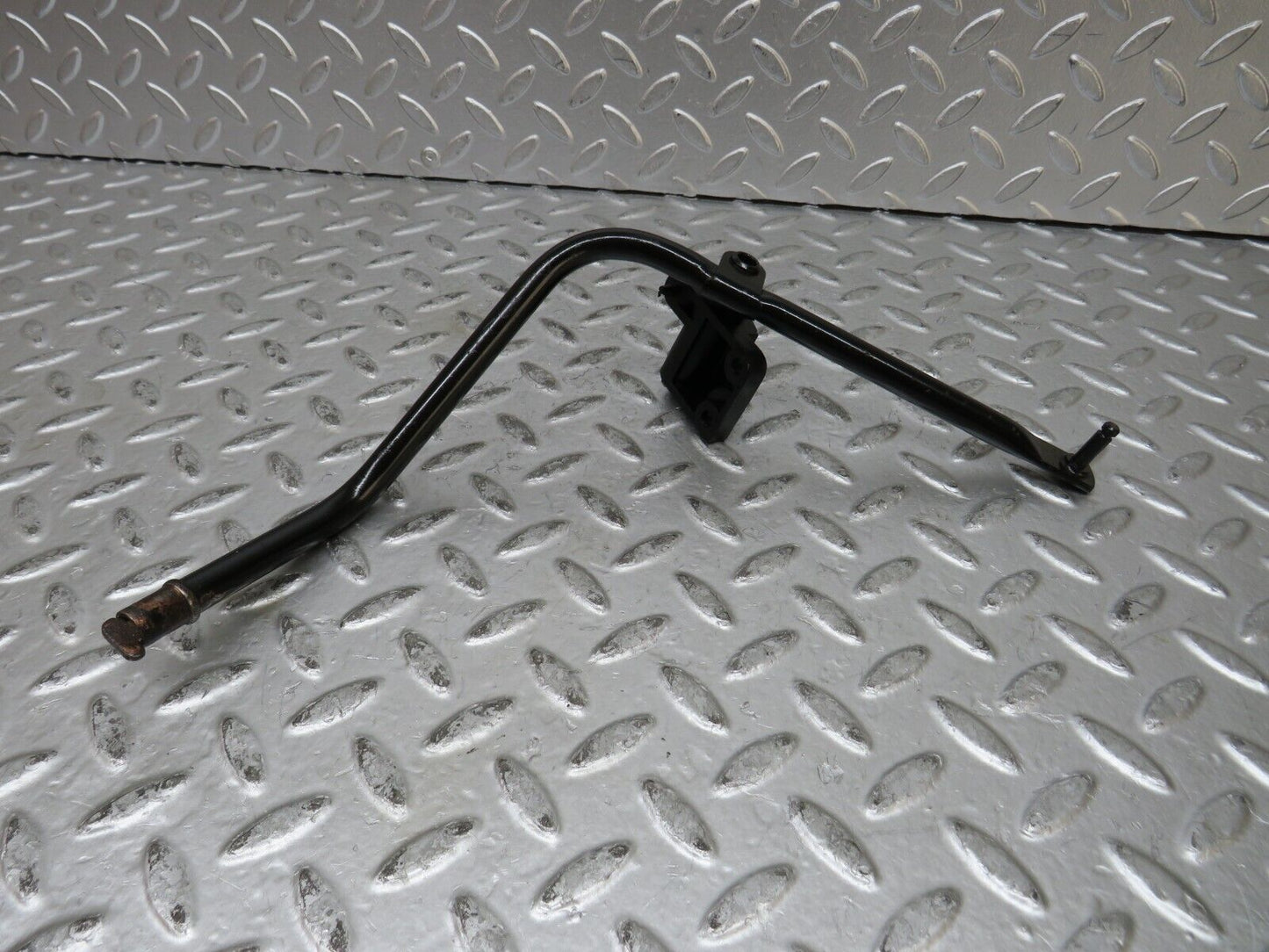 27704 Mercedes-Benz S124 300TE Wagon Accelerator Pedal Linkage 2013010318