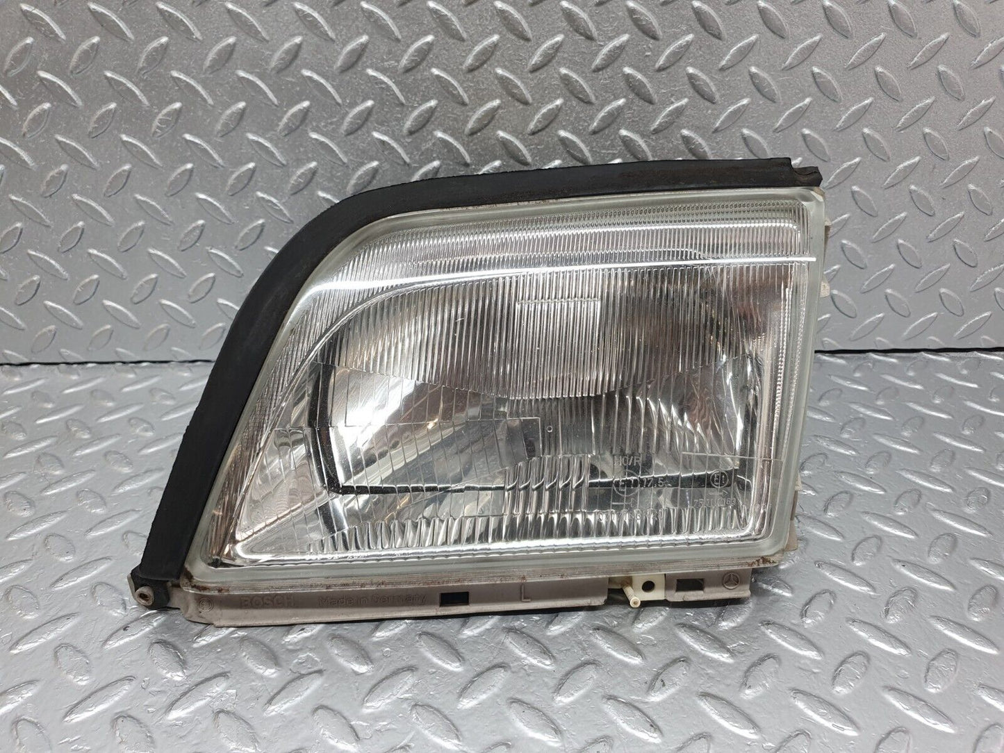 42403 Mercedes-Benz R129 320SL Coupe Headlight Bosch Left 0301090701 1298203761 1305621235