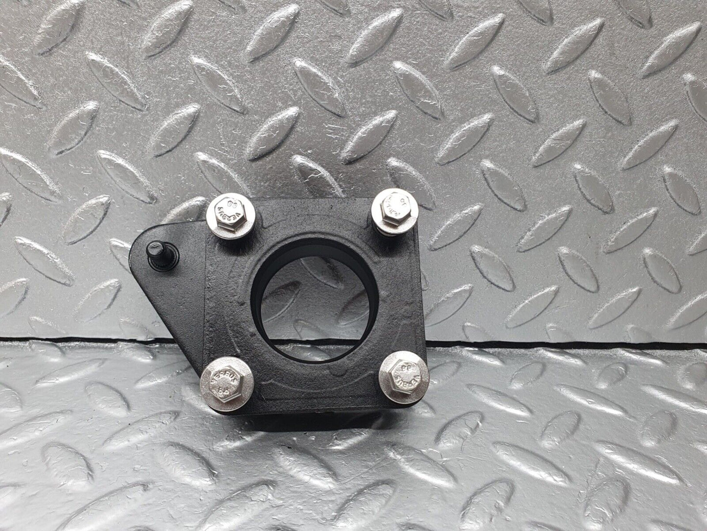 42982 Mercedes-Benz W201 190 Carburettor Mounting Flange 1020711368