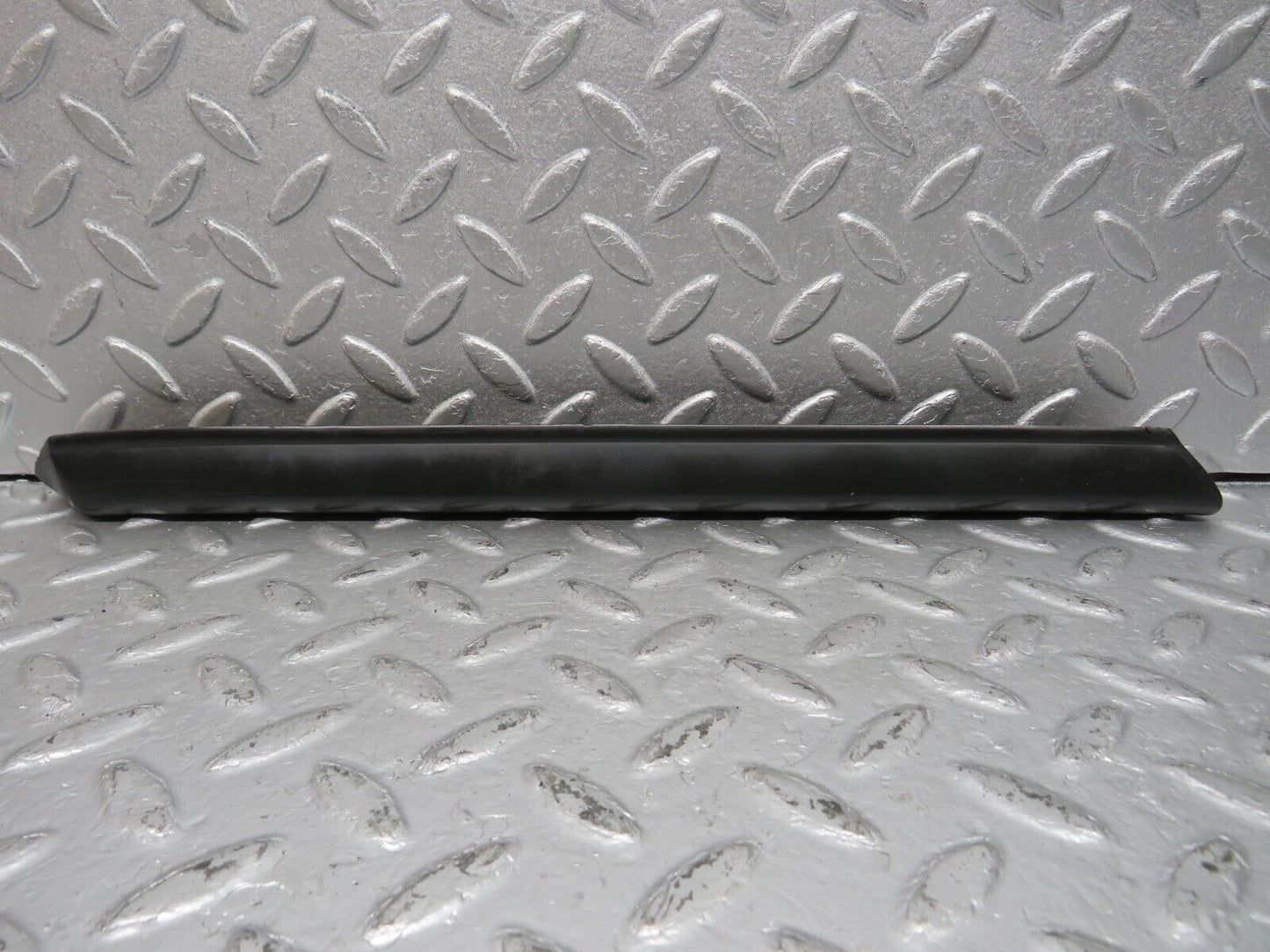 40125 Mercedes-Benz R107 350SL Coupe Front Right Wing Lower Trim