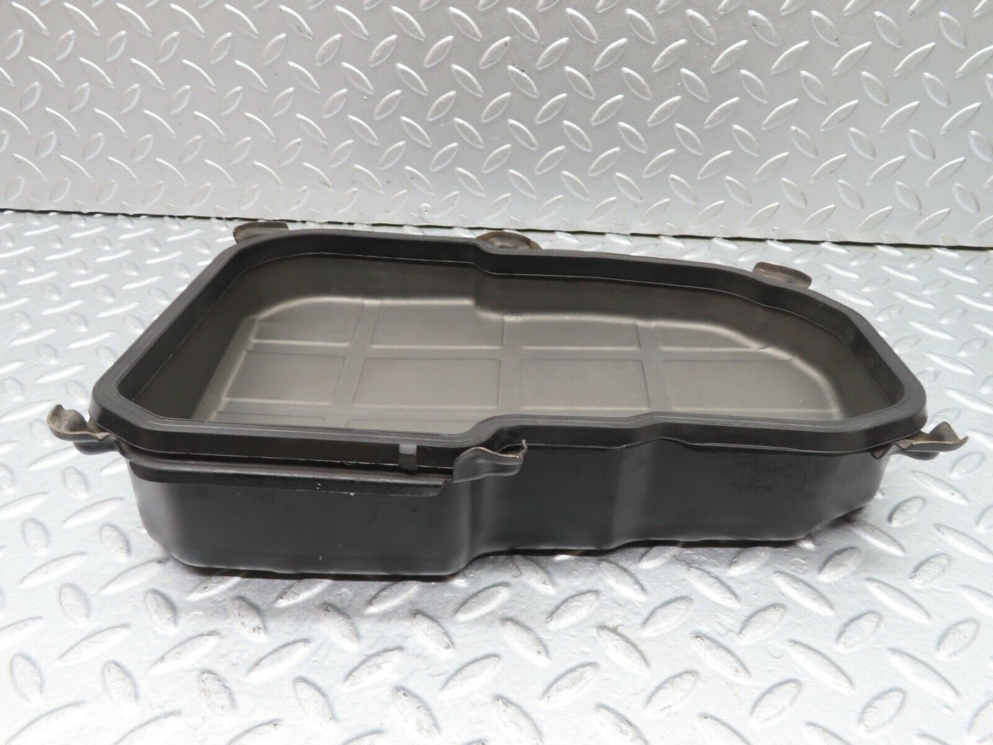 18160 Mercedes-Benz W123 230E Oil Pan Oil Sump