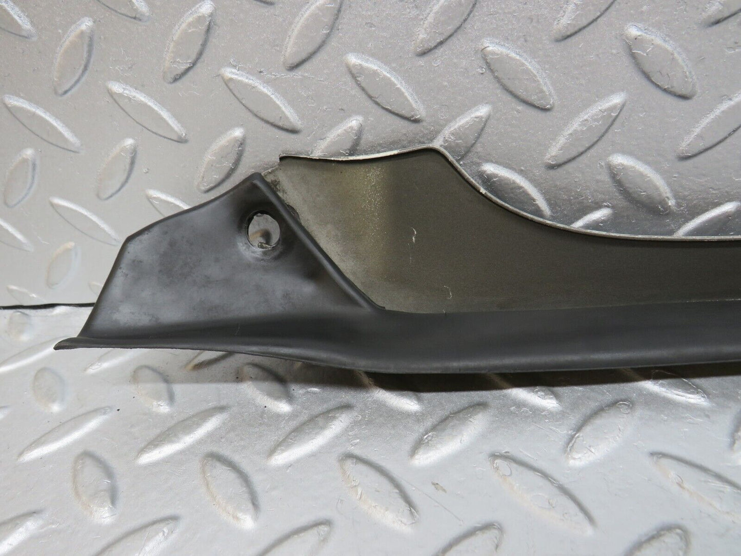36057 Mercedes-Benz W126 420SE A Pillar Exterior Trim Right Side 1266981698