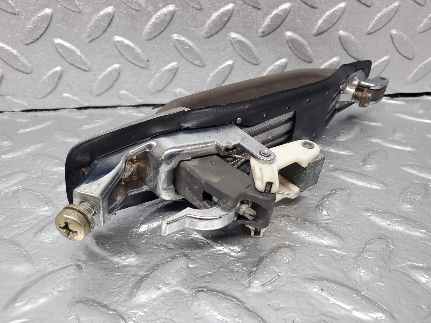 45646 Mercedes-Benz W126 420SE Rear Right Door Exterior Handle 1267600059