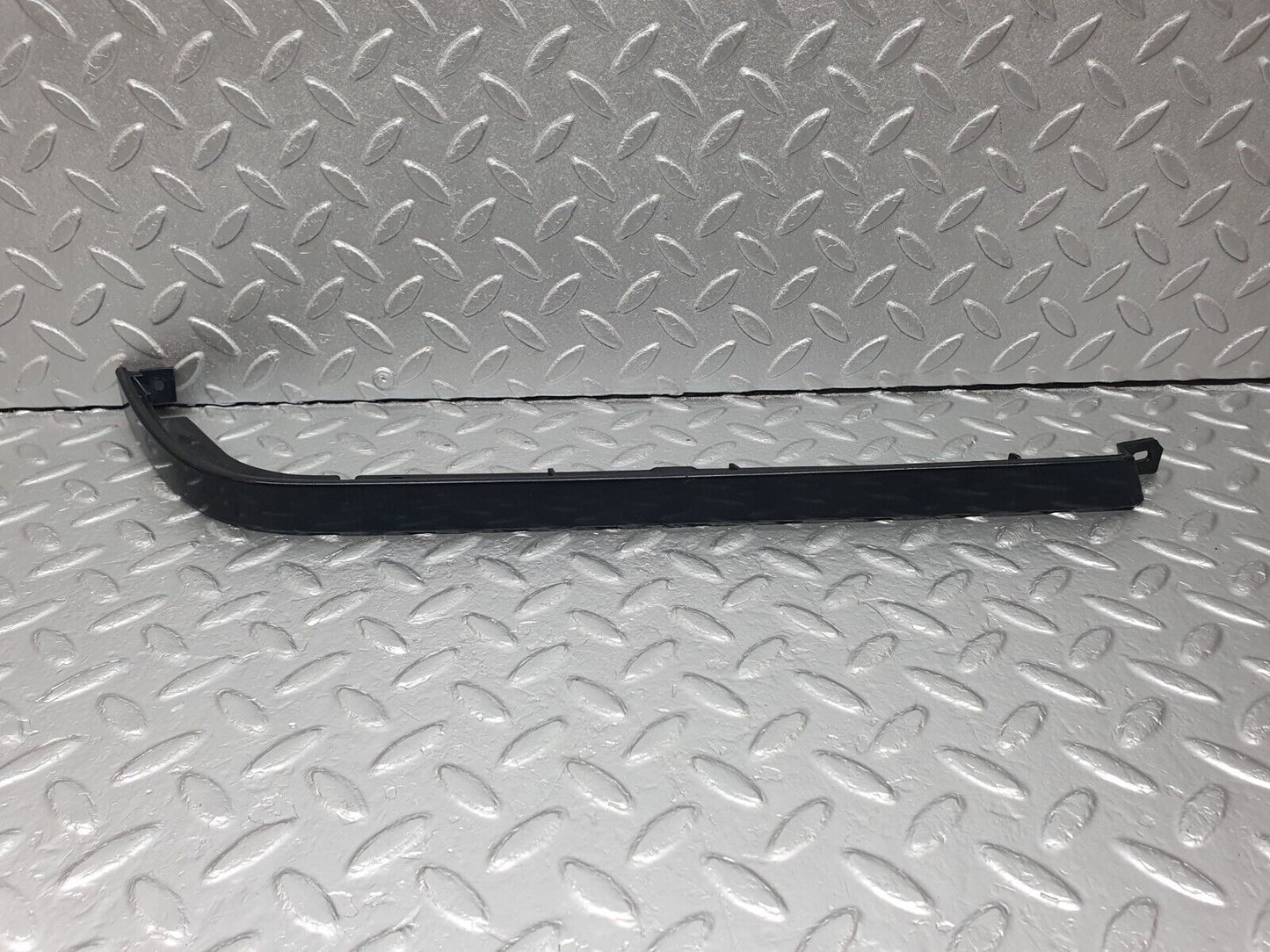 41808 Mercedes-Benz W202 C200 Under Headlight Trim Right 2028260877 2028260677