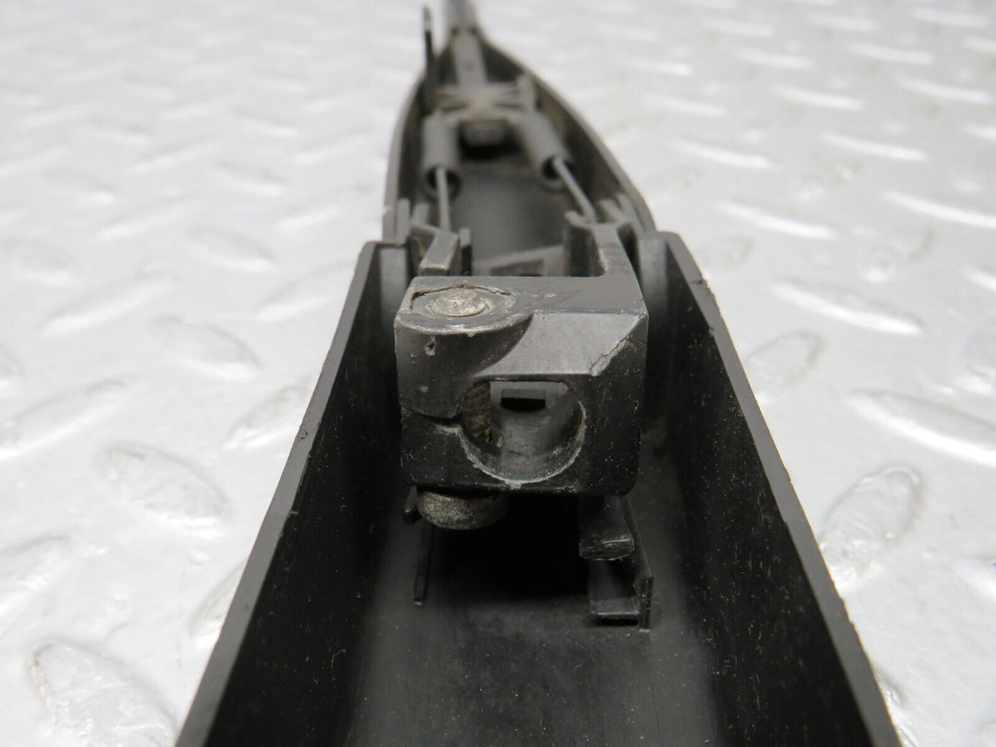 35306 Mercedes-Benz W140 Wiper Arm Right Bosch