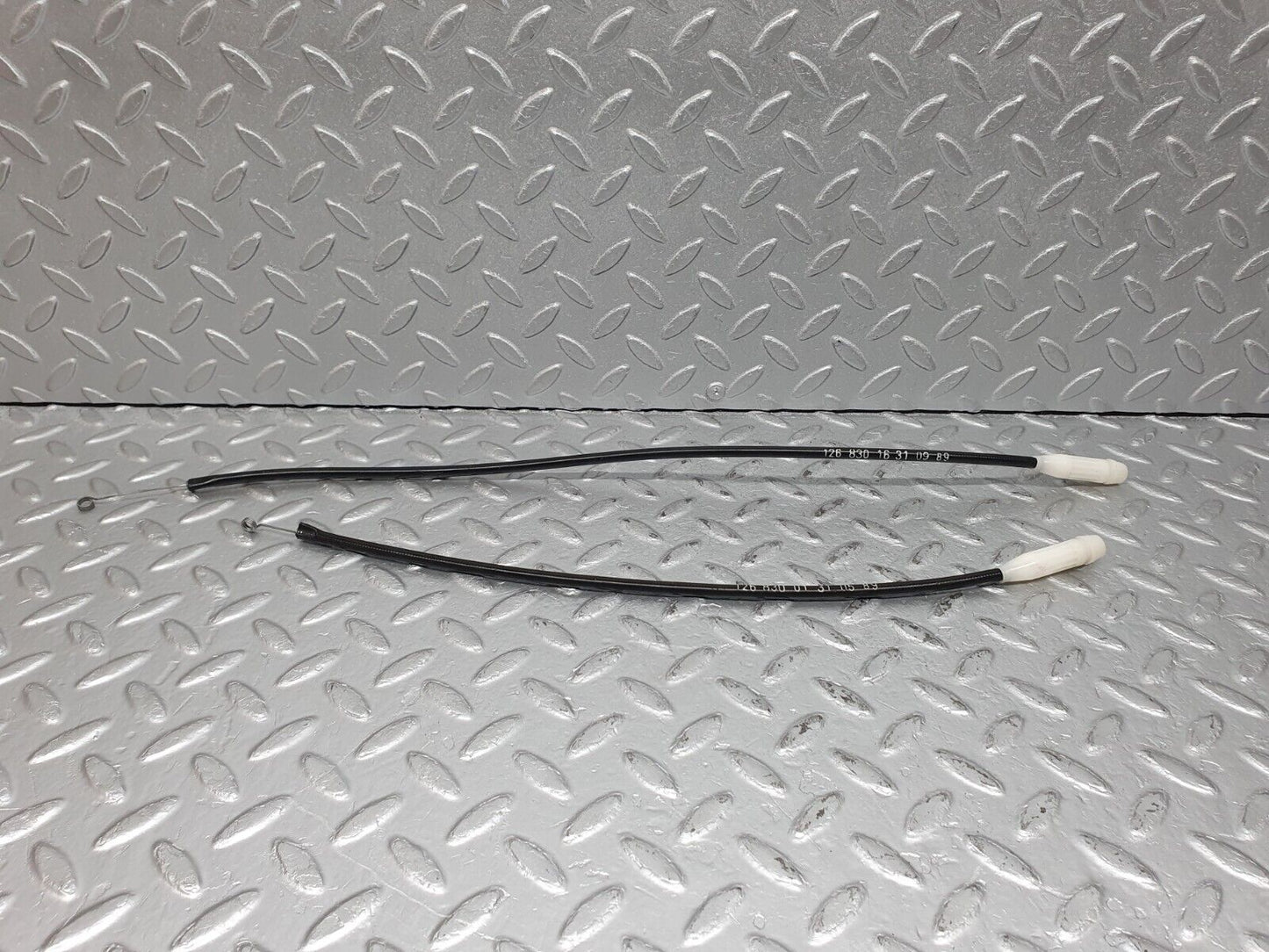41112 Mercedes-Benz W126 300SE Heater Control Cable Pair 12683016310989 12683001310589