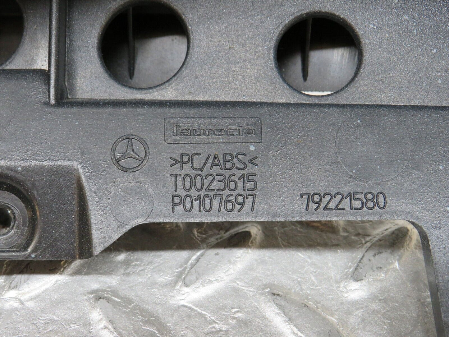 35108 Mercedes-Benz W221 Dashboard Grey