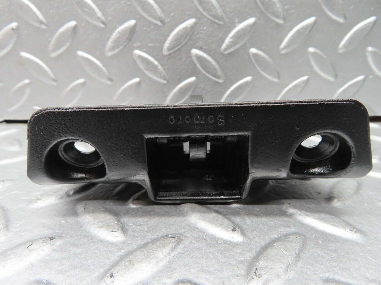 20876 Mercedes-Benz W114 250CE Coupe Trunk Lock Latch