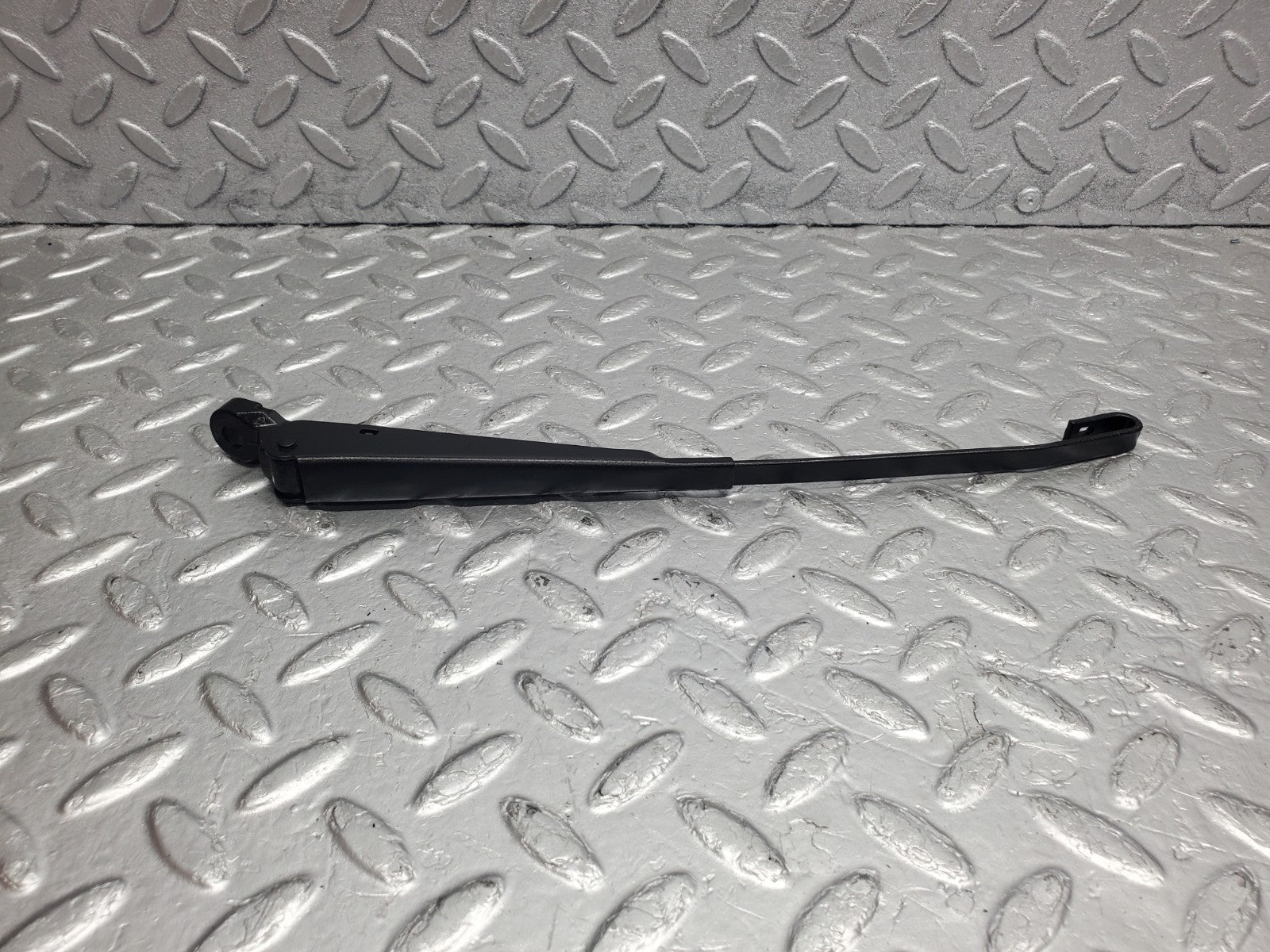 W124 Wagon rear wiper arm used OEM