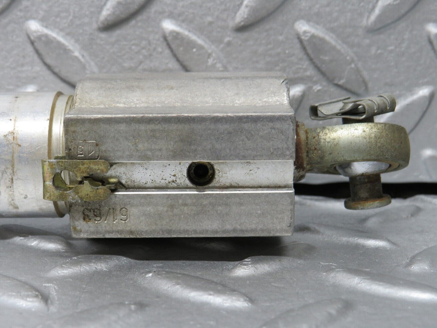38630 Mercedes-Benz R129 280SL Coupe Roof Folding Lift Cylinder 1298000272