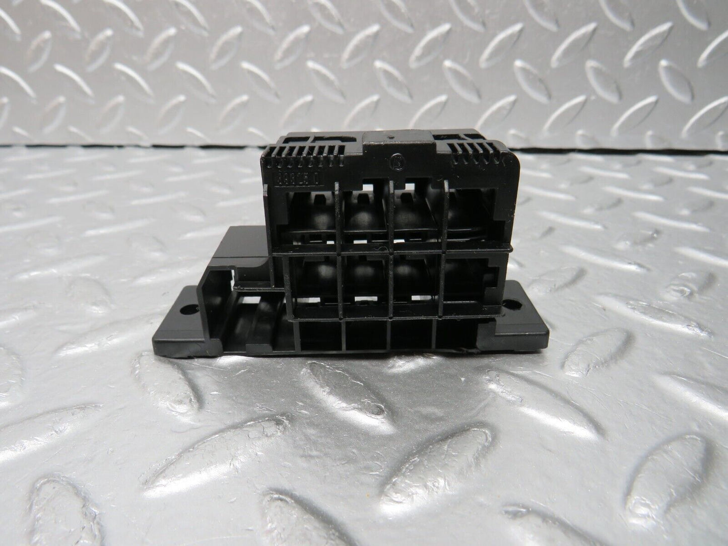 31324 Mercedes-Benz S124 220TE  Diagnostic Connector 1295455540 1295450003