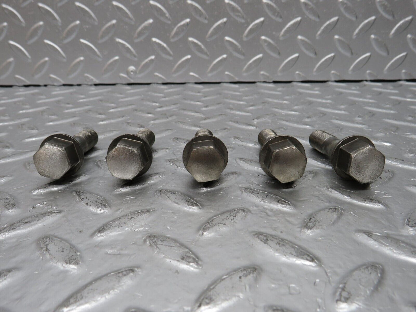 32639 Mercedes-Benz 5x Alloy Wheel Lug Bolt M12x1.5