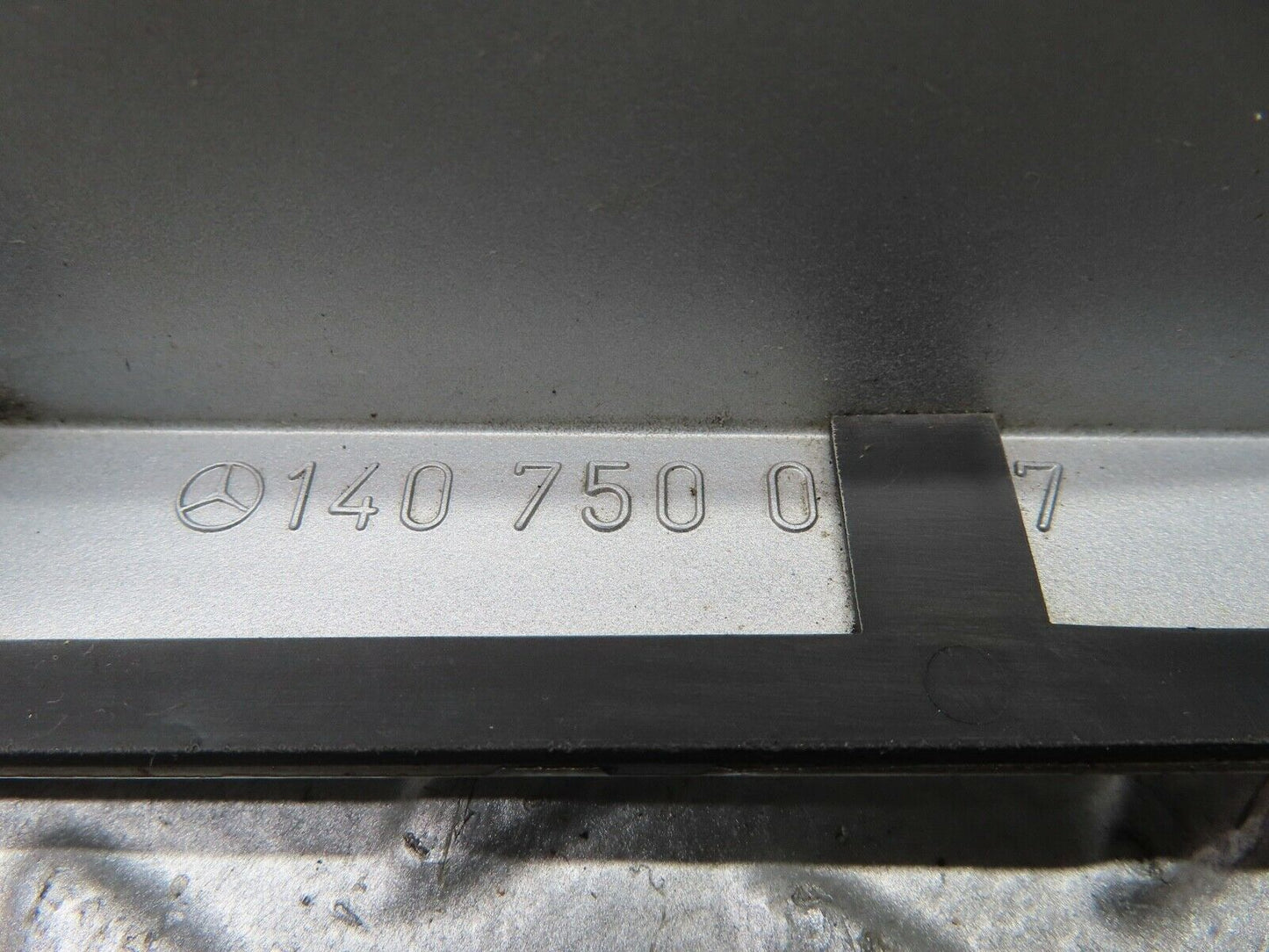 19426 Mercedes-Benz C140 CL420 Coupe number Plate Light Frame 1407500427