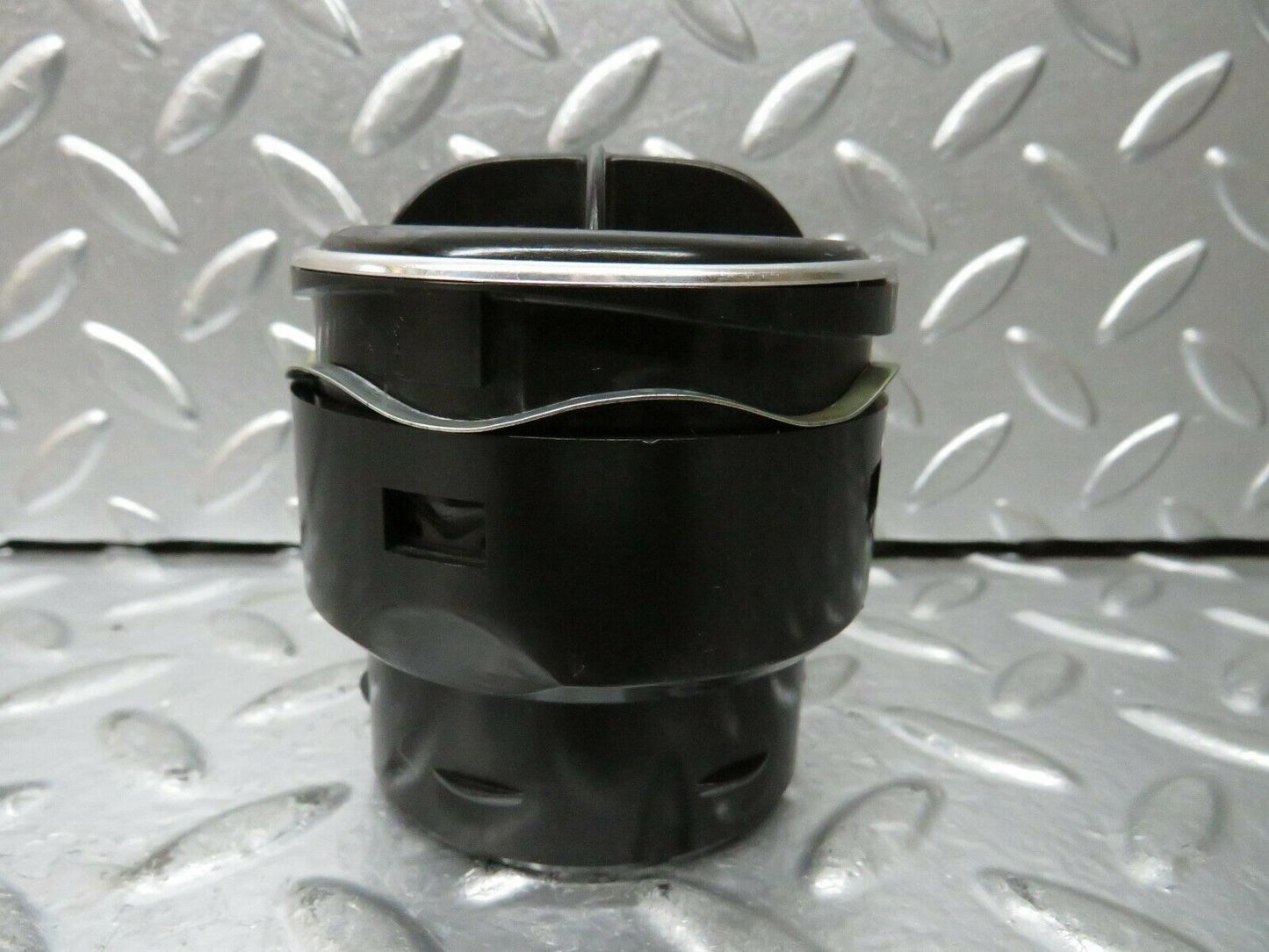 23773 Mercedes-Benz C107 450SLC Coupe Dashboard Air Vent