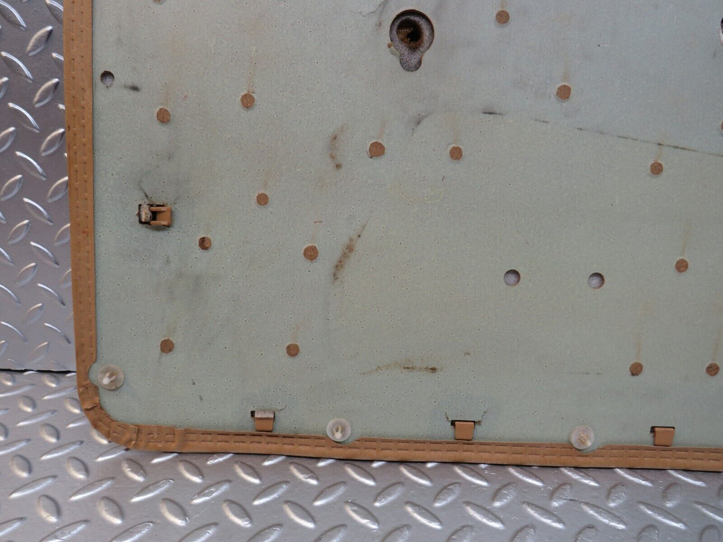 25466 Mercedes-Benz W123 200 Front Left Door Card Palomino