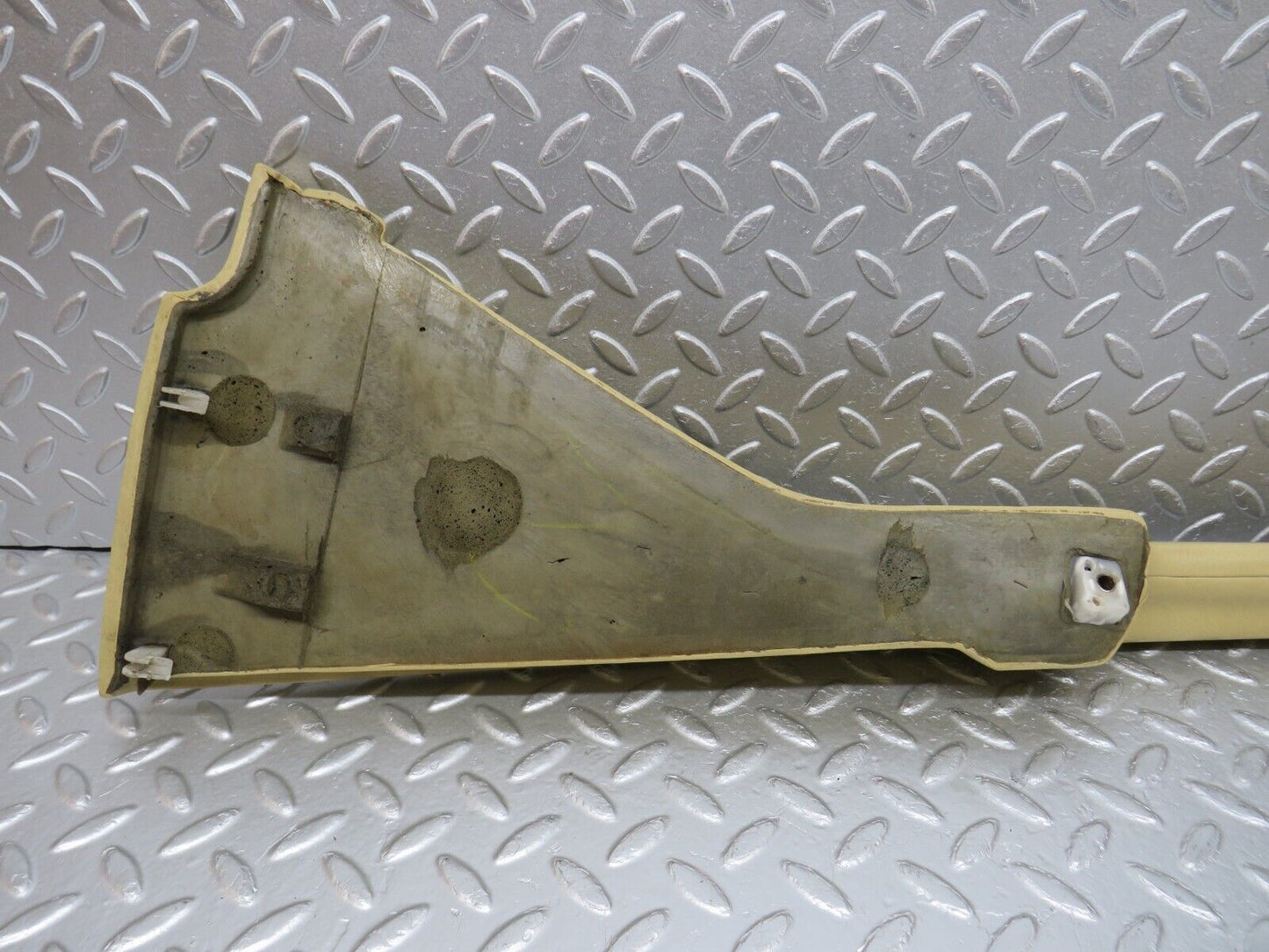 34287 Mercedes-Benz C126 380SEC Coupe Right Door Handle Arm Rest