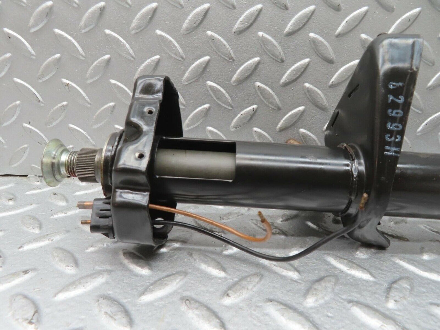 13562 Mercedes-Benz W123 200 Steering Column