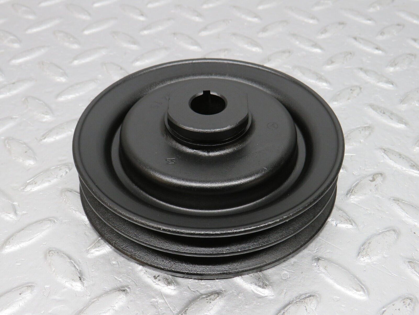 39242 Mercedes-Benz R107 500SL Coupe Power Steering Pump Pulley 1164660415