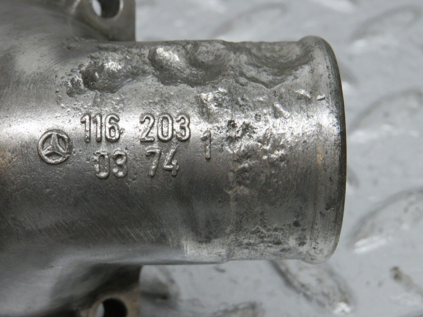 32789 Mercedes-Benz C107 R107 350 V8 Thermostat Housing 1162030374