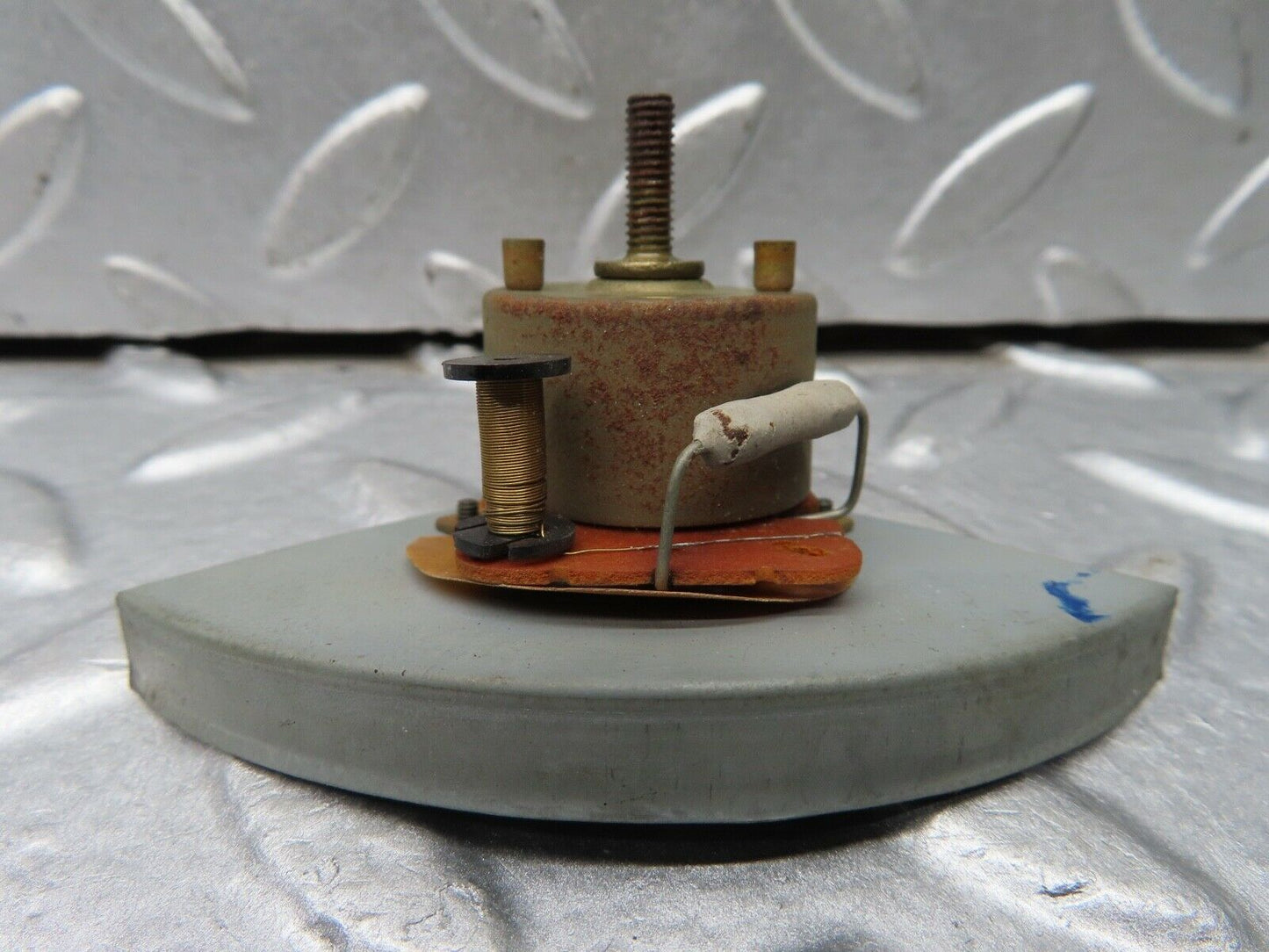 18342 Mercedes-Benz W115 Fuel Gauge