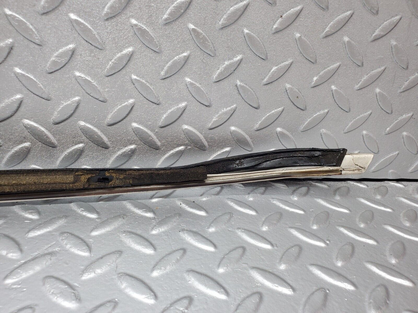 45806 Mercedes-Benz W126 420SE A Pillar Exterior Trim Right Side 1266981698