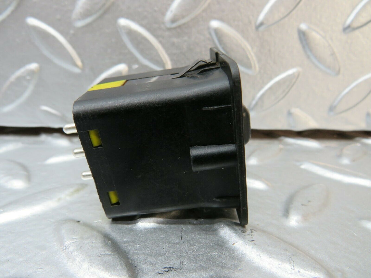 23978 Mercedes-Benz W123 280E Mirror Control Switch 2018200610
