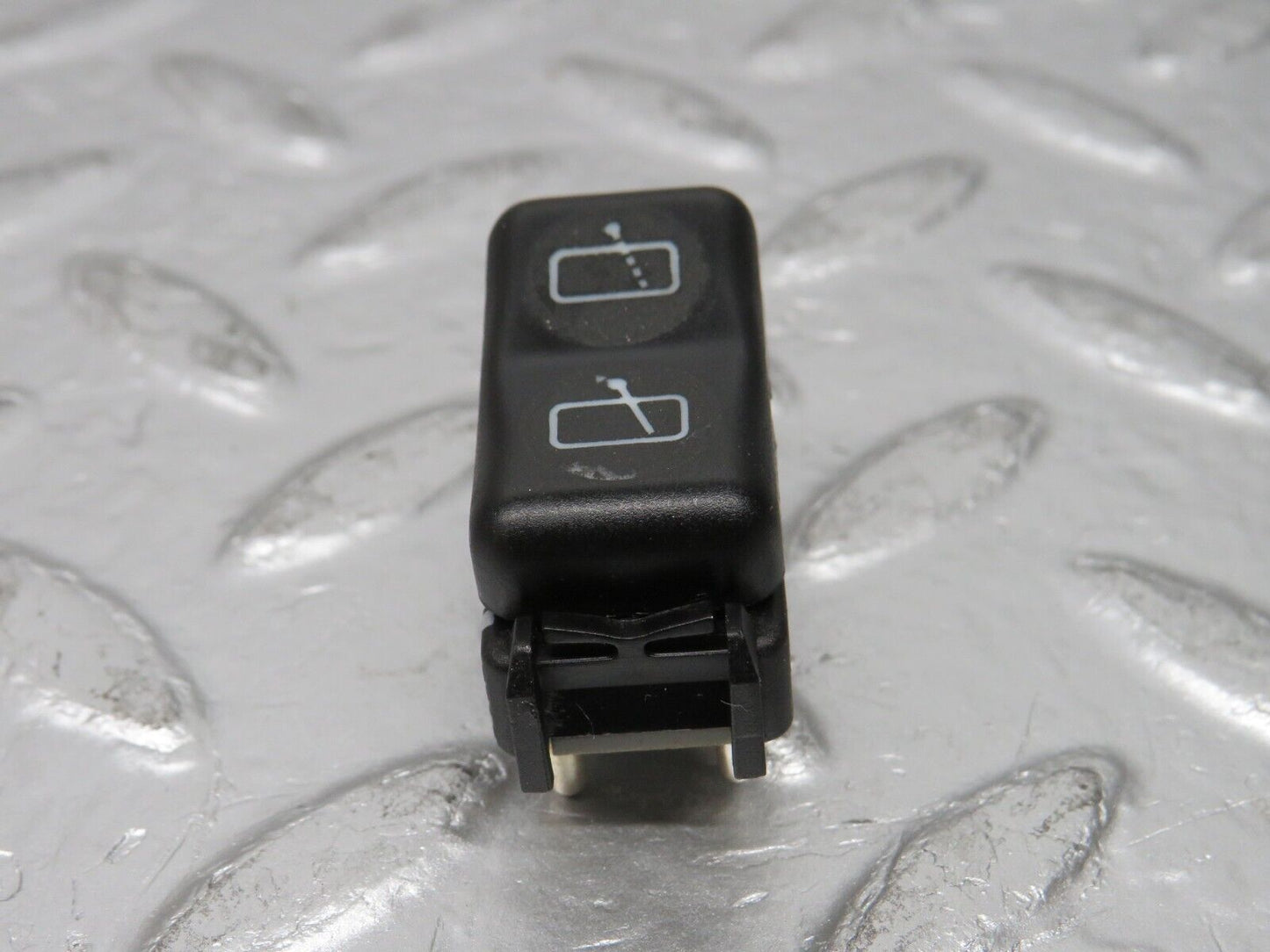 31377 Mercedes-Benz S124 220TE Wagon Windscreen Wiper Switch 1248210151