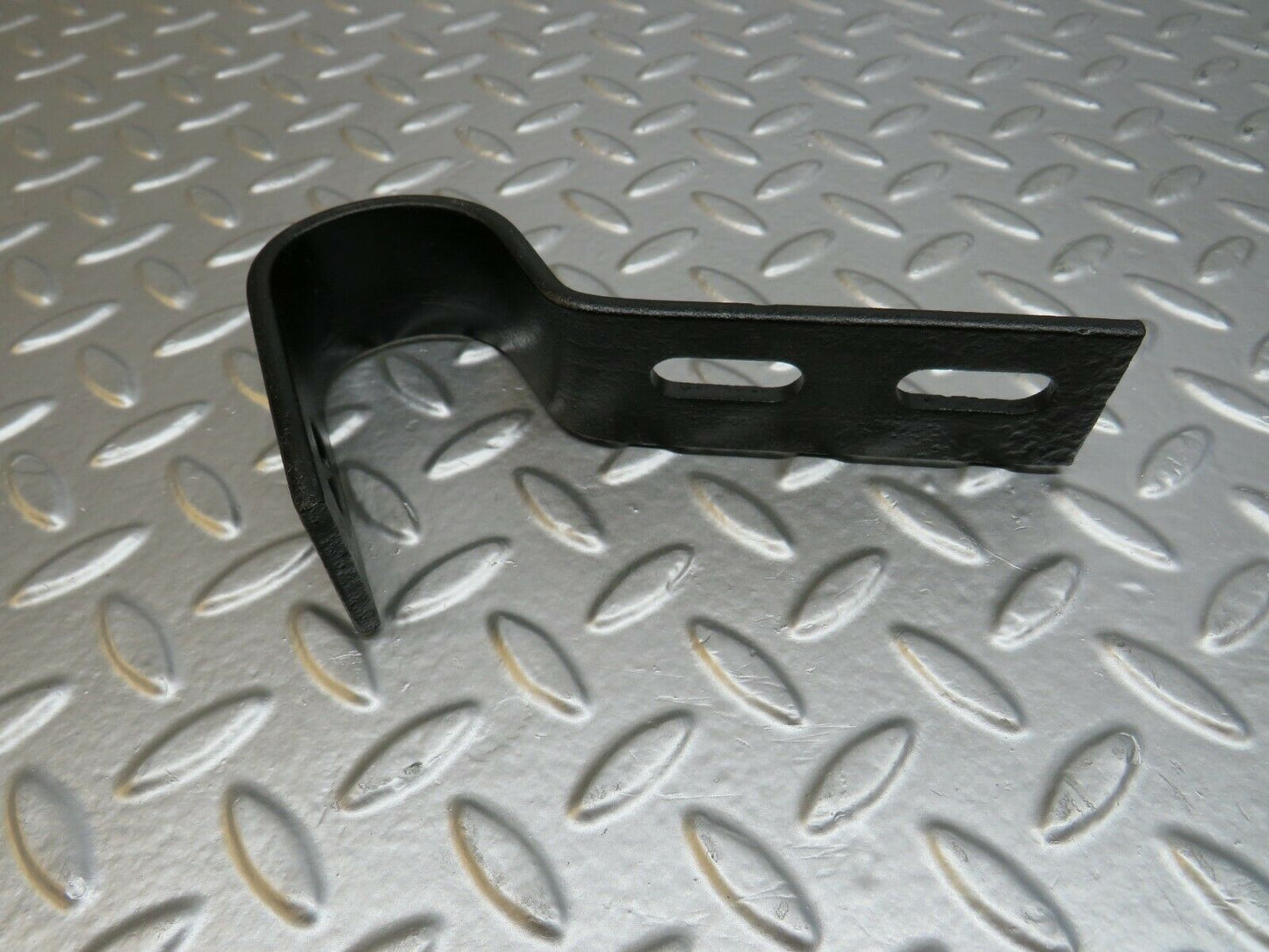24566 Mercedes-Benz W108 Front Bumper Bracket