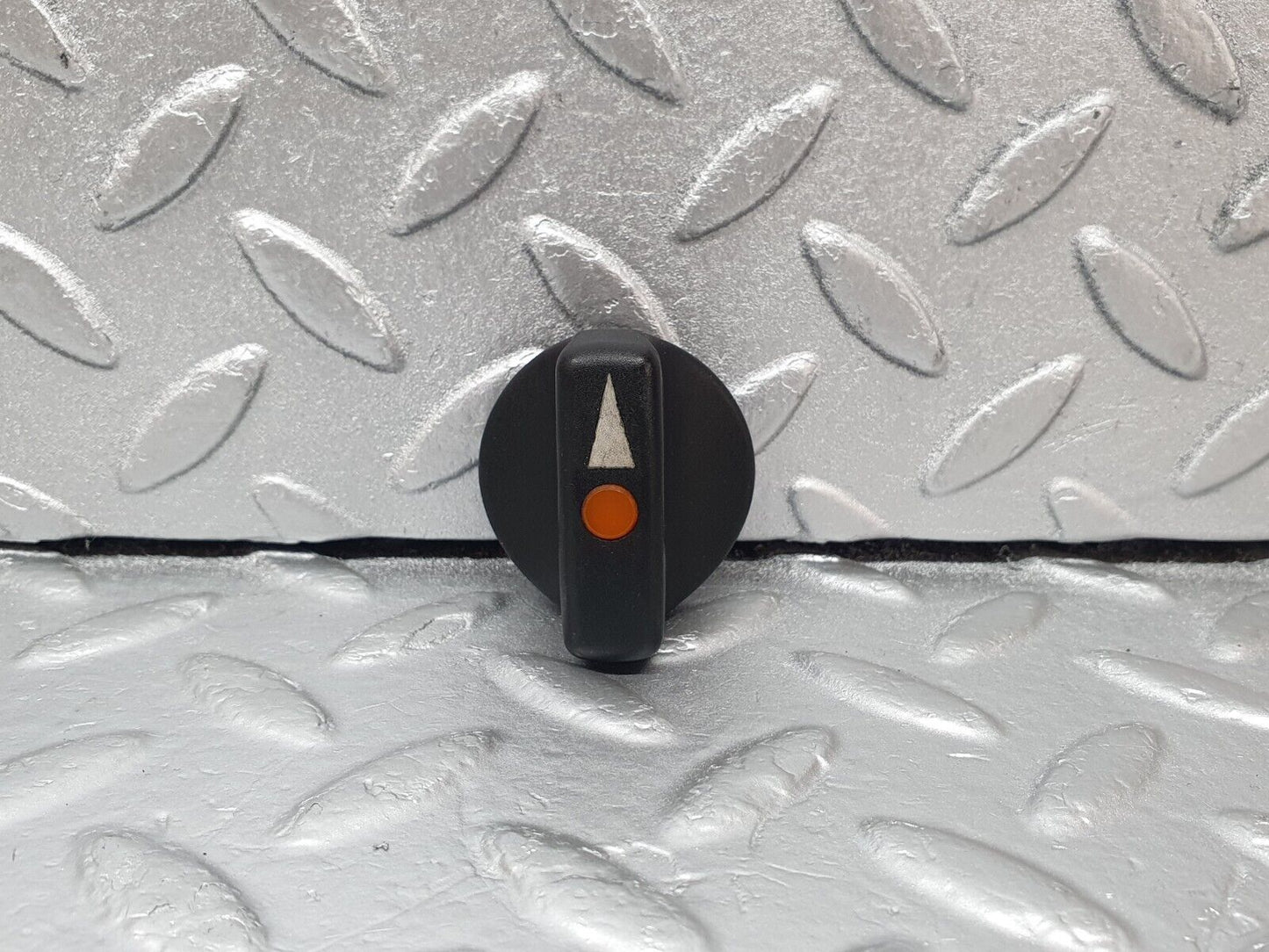 43659 Mercedes-Benz C126 380SEC Coupe Headlight Switch Knob 1265400083