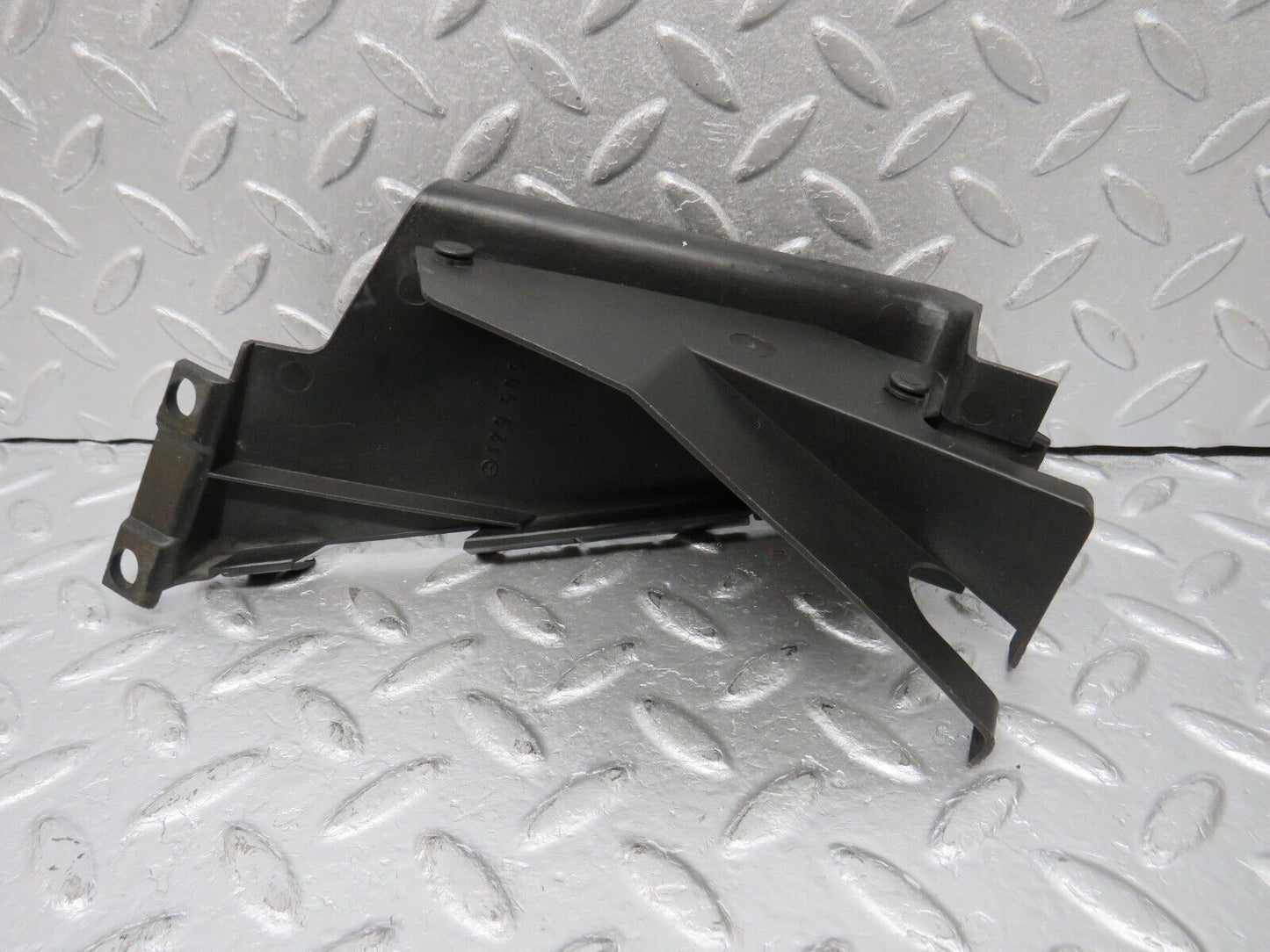 39621 Mercedes-Benz R129 320SL Coupe Radiator Fan Shroud Cover 1295051388 1295051288 1295051788