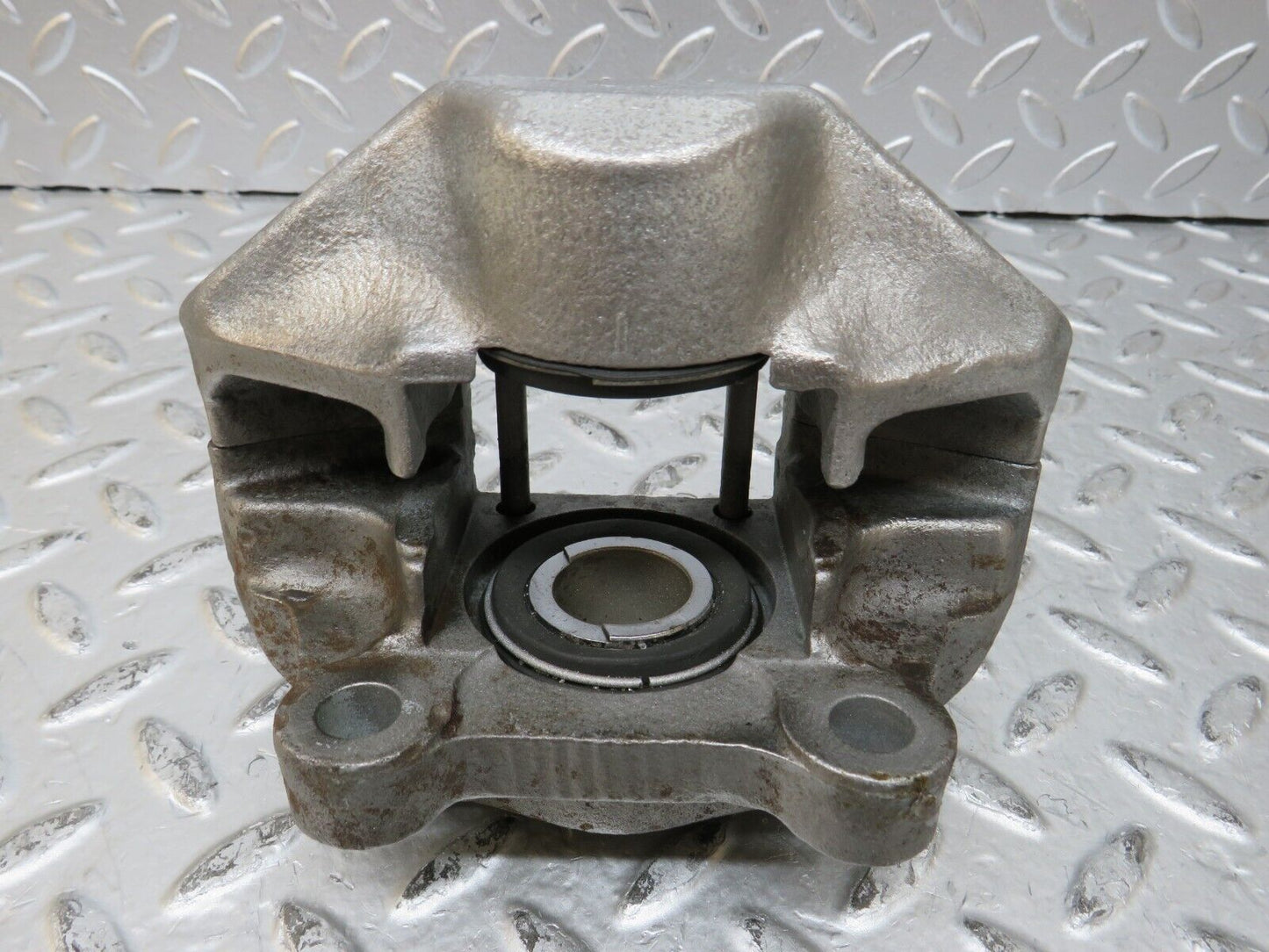 26657 Mercedes-Benz W116 450SE Rear Left Brake Caliper ATE 38