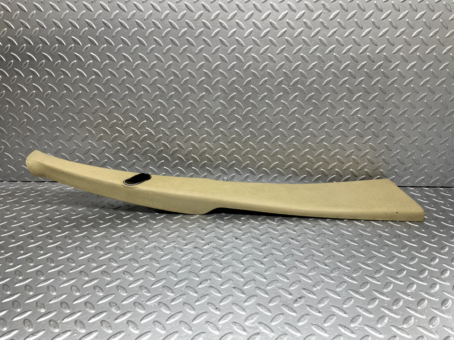 44251 Mercedes-Benz W123 280E B Pillar Cover Right Beige