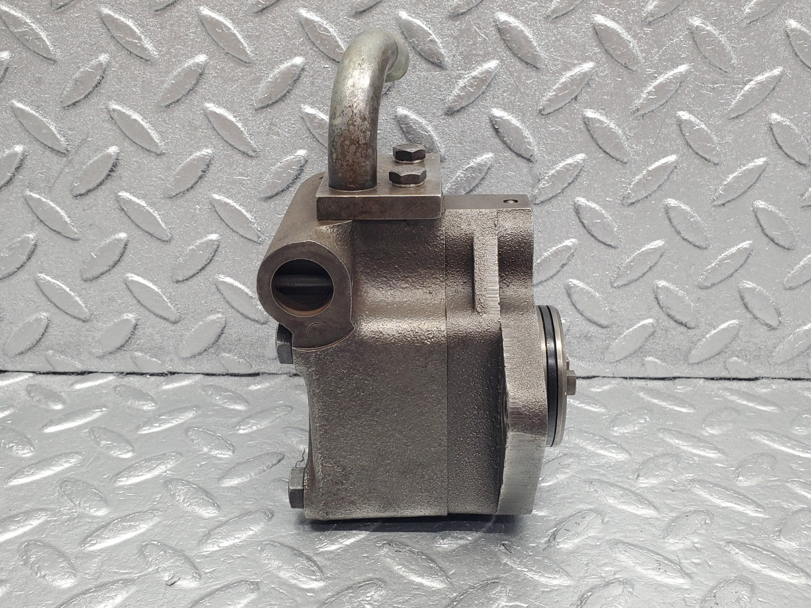 W112 power steering pump used OEM