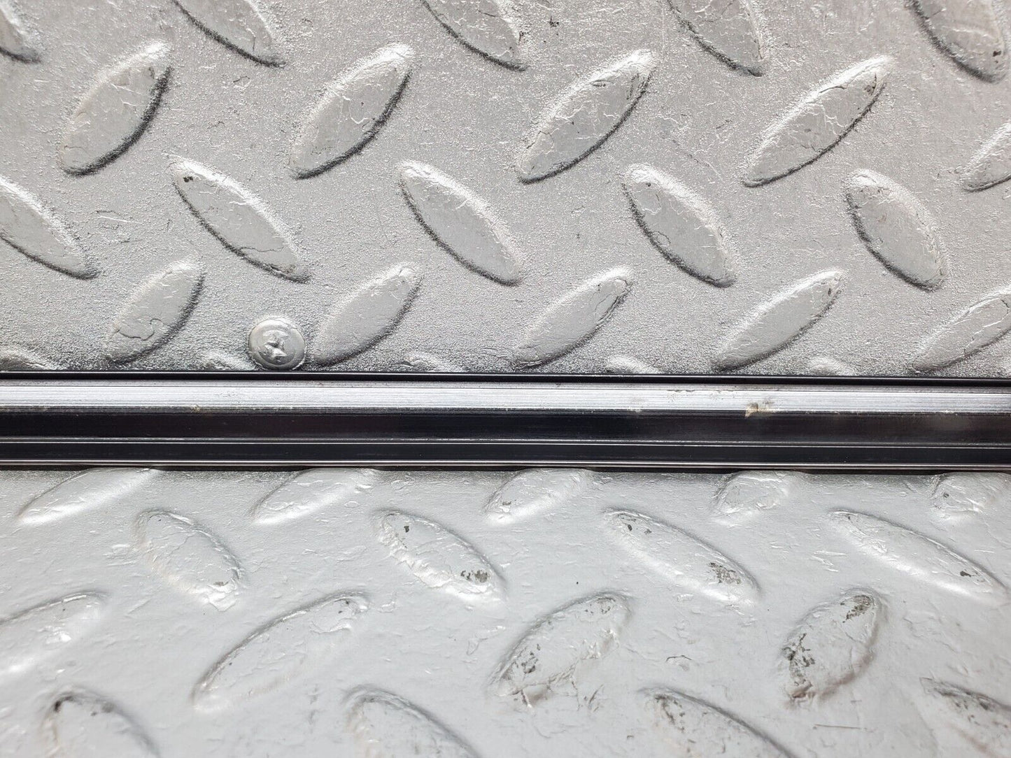 45136 Mercedes-Benz R129 300SL Coupe Left Door Window Moulding Trim