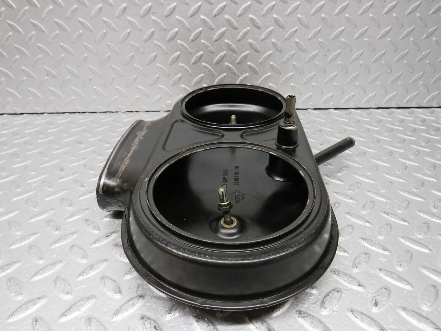 37706 Mercedes-Benz W108 280S Air Filter Housing Connection To Carburettor