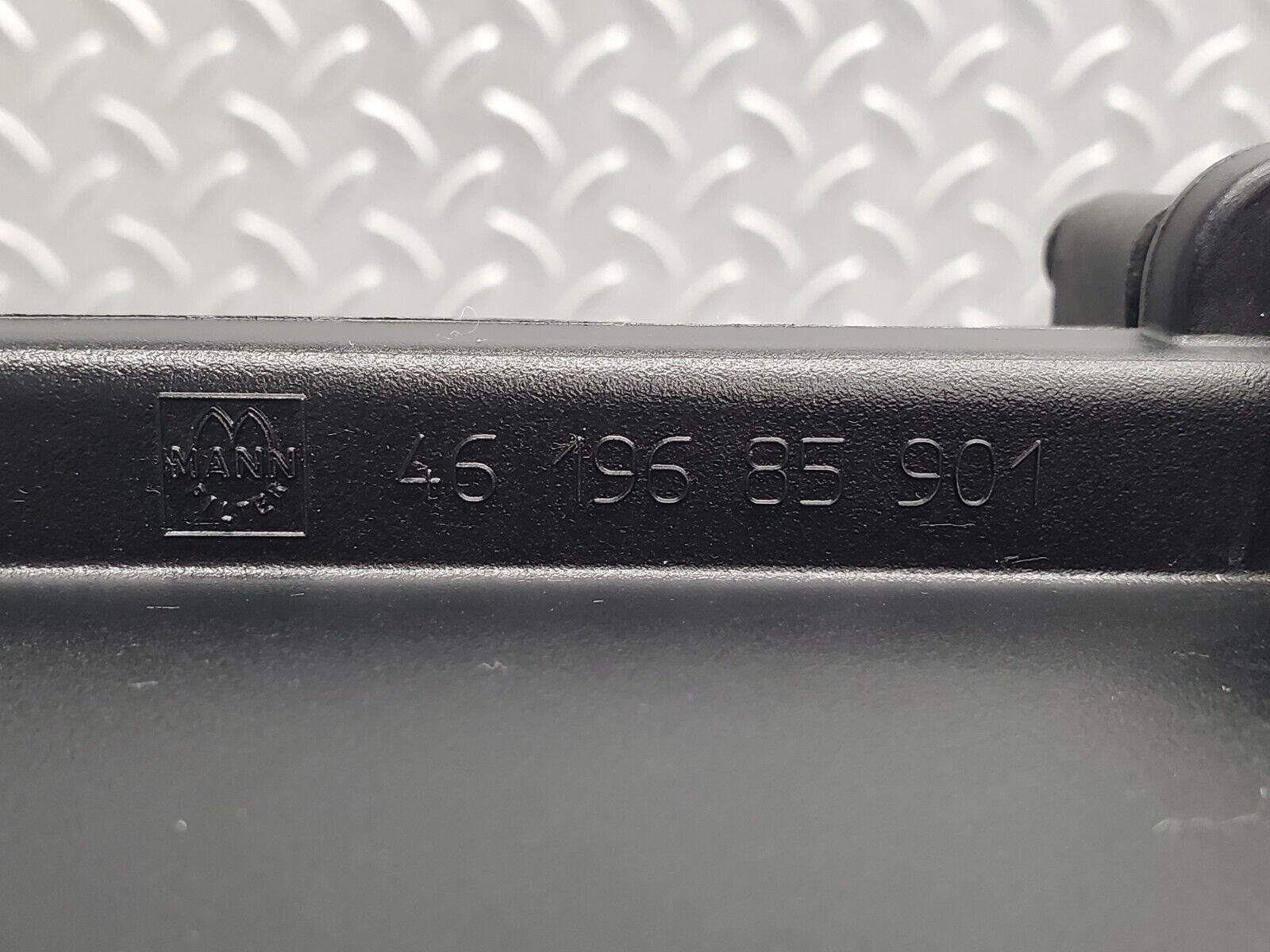 43684595