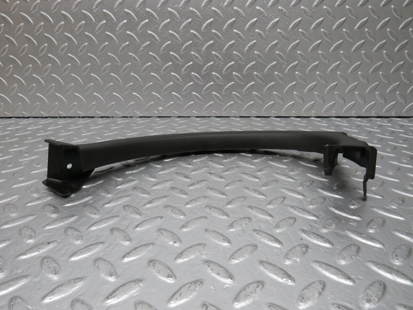 33294 Mercedes-Benz W202 C180 Trunk Lid Hinge Plastic Cover 2028213089
