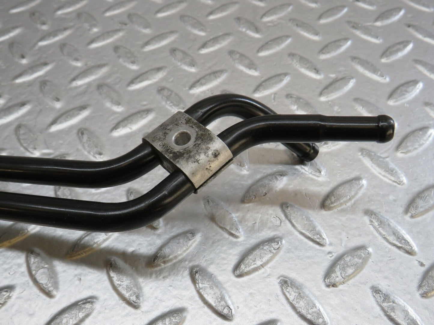 35051 Mercedes-Benz W210 320E Oil Cooling Pipe